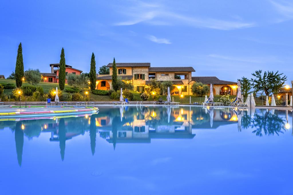 Pian Dei Mucini Resort Il Borgo Massa Marittima Eksteriør billede