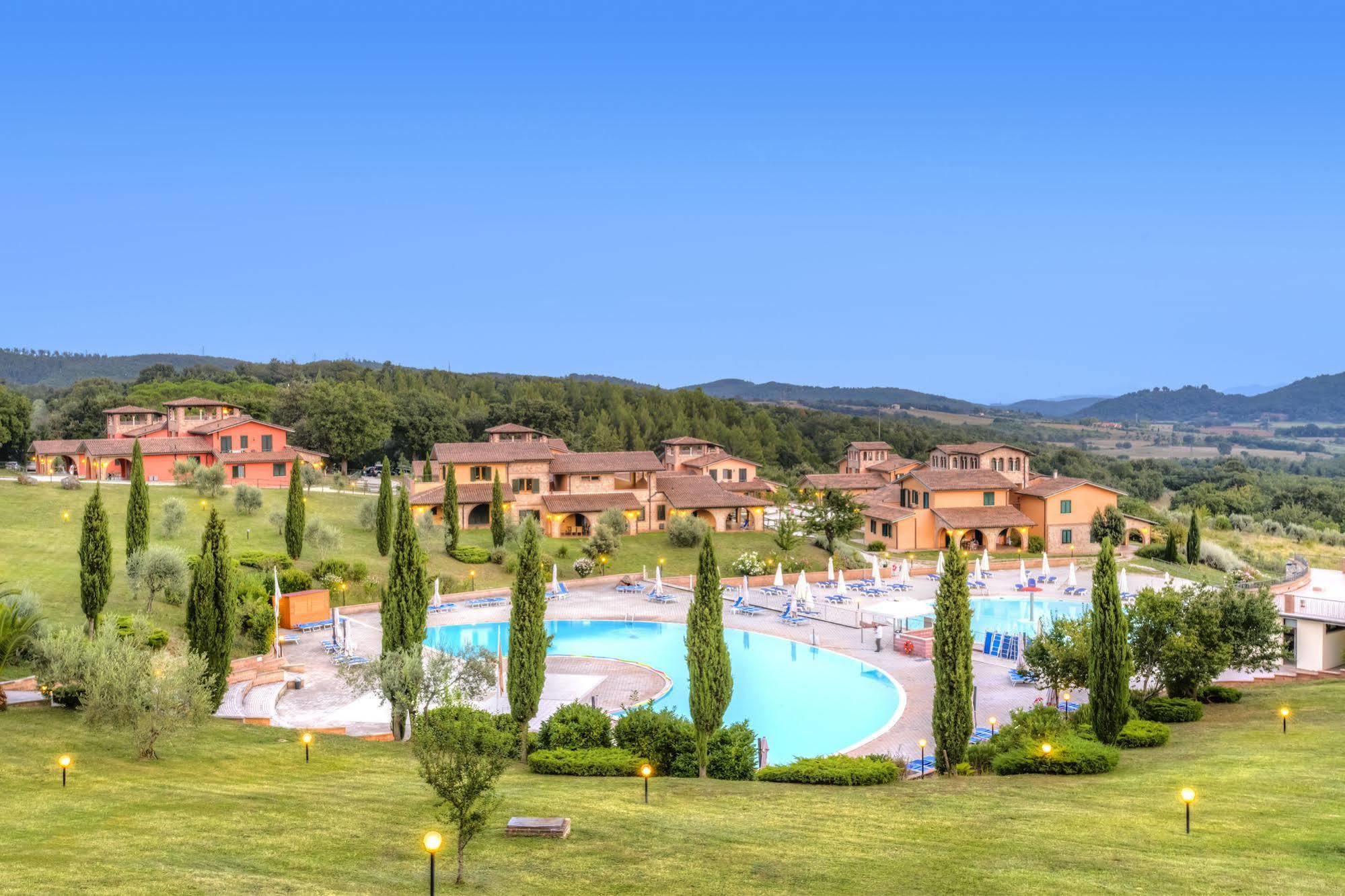 Pian Dei Mucini Resort Il Borgo Massa Marittima Eksteriør billede
